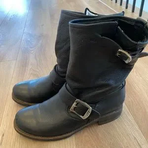 Frye veronica slouch short sale